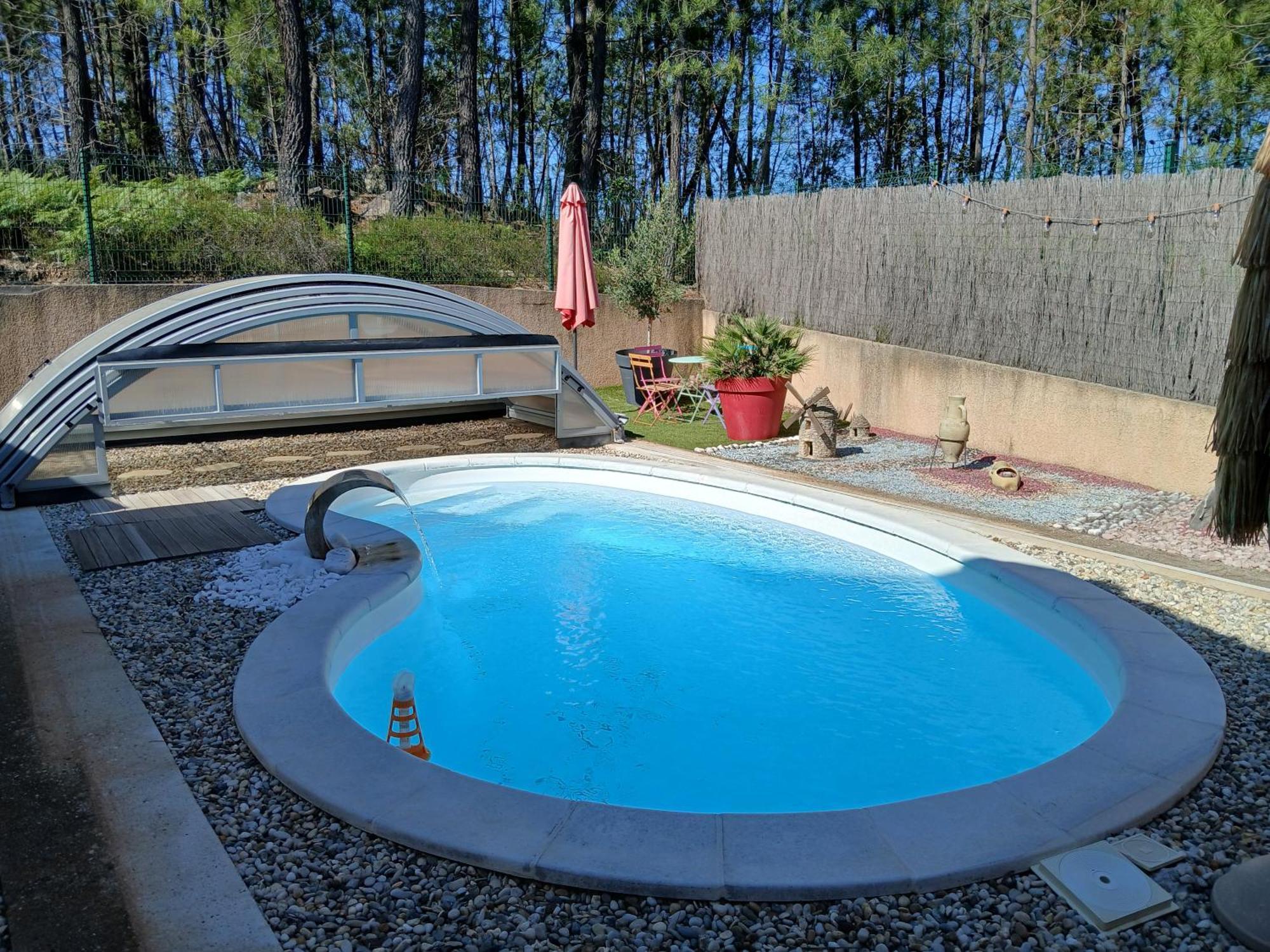 Chalet Charmant Avec Piscine Mercuer Екстериор снимка