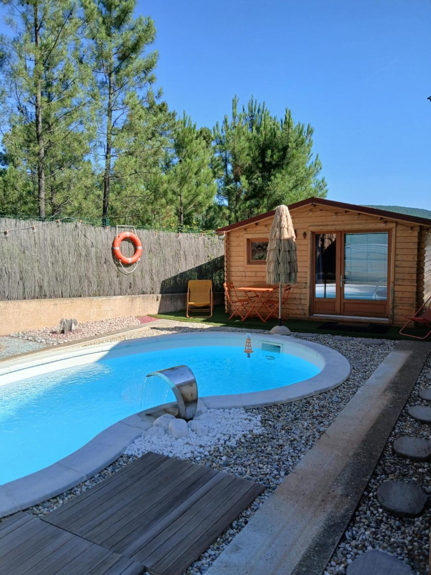 Chalet Charmant Avec Piscine Mercuer Екстериор снимка